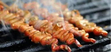 Шашлык из говяжьих субпродуктов на гриле — Hura Izakaya